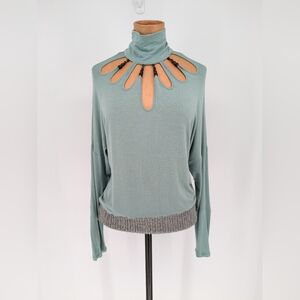 Roberto Cavalli Class Cutout Turtleneck Top Serpent Hardware Size 8 42IT FLAW